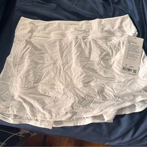 Lululemon pace rival skirt